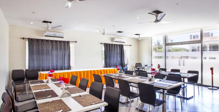 Hotel Pearl Residency